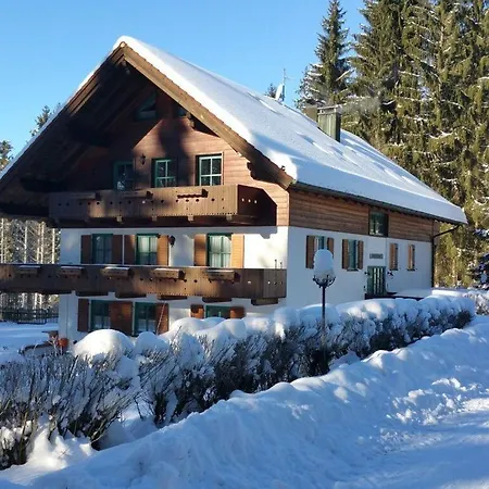 Waldhaus Sonnenberg 1 펜션